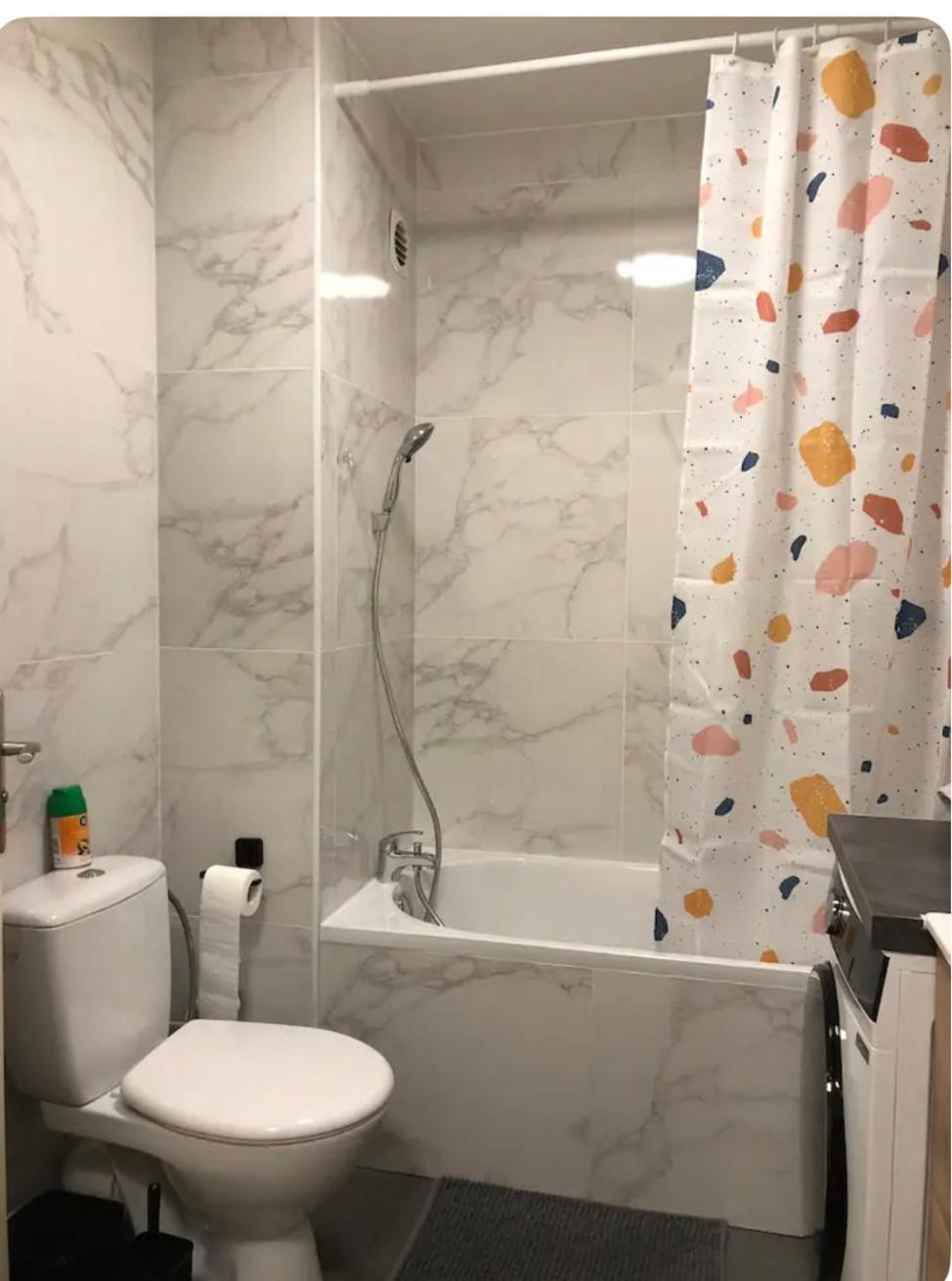 Superbe Appartement Tout Equipe, Le Nid D'Eva A Metz Gare, Parking Prive, Balcon, F2, 50M2, 3P Buitenkant foto